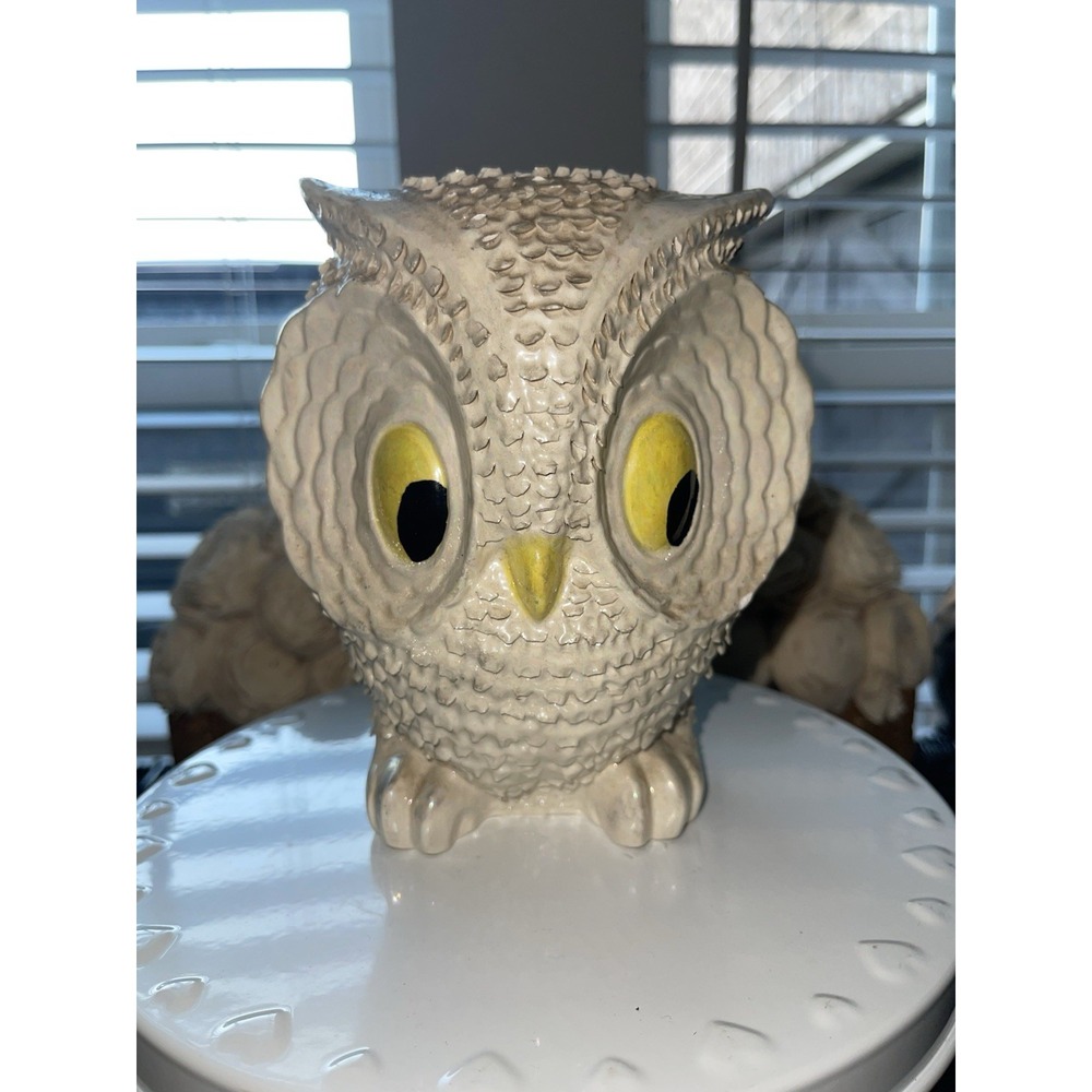 Vintage Mid Century Ceramic Cream/Off White Owl With Big Yellow Eyes